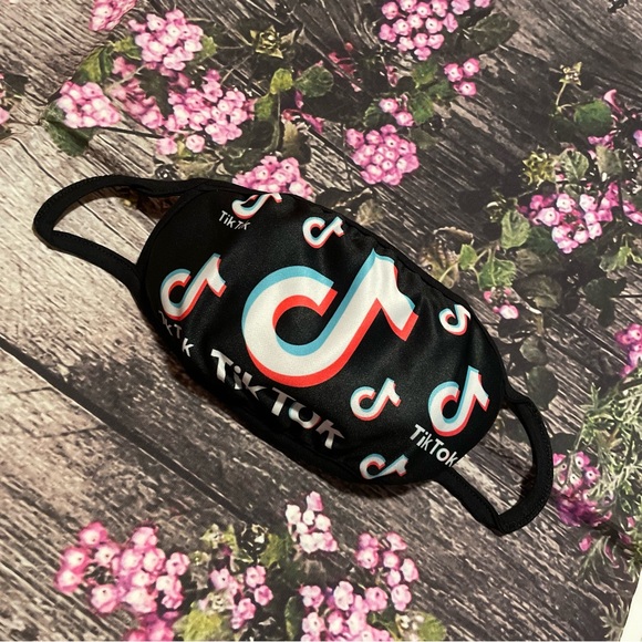 Reusable TikTok Facemask - Picture 3 of 4